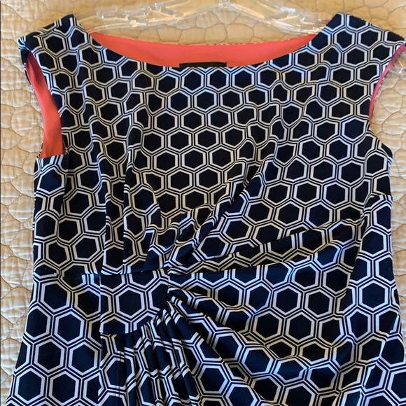 “Connected Apparel” Dress - Picture 7 of 7
